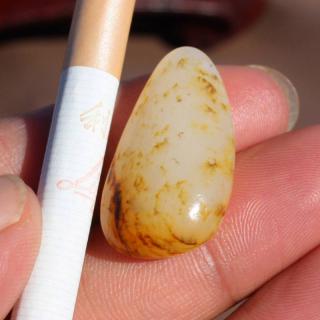 方言和田玉精品特色油润新疆洒金皮白玉籽料原石玩料玉吊坠挂件a1